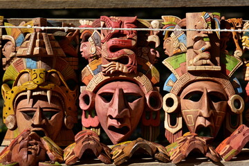 Paisajes y rincones de la zona arqueológica maya de Chichen Itzá, en el estado de Yucatán, en el...