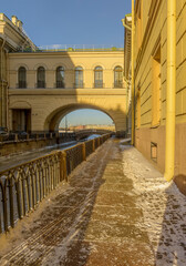Fototapeta na wymiar City landscape with a winter groove in St. Petersburg in the month of February