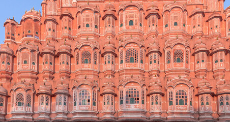 Colorful， decorative Palace of Winds in Jaipur， India