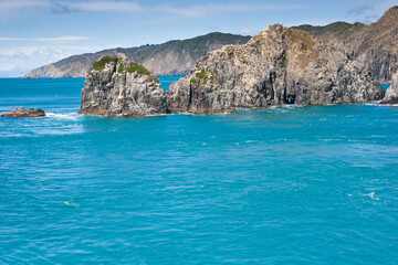Fototapeta na wymiar New Zealand coastline between north and south islands