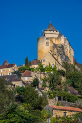 Fototapeta na wymiar The chateau of Castlenaud high above the Dordogne river in France