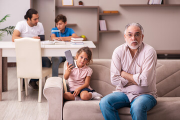 Three generations at home during pandemic