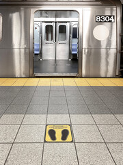 Urban social distancing warning