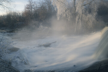 Obraz na płótnie Canvas Winter river