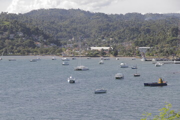 playa de samana y barcos, al aire libre, viajes turismo, verano, isla del océano