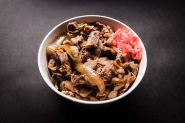 弁当 牛丼 持ち帰り 日本 横