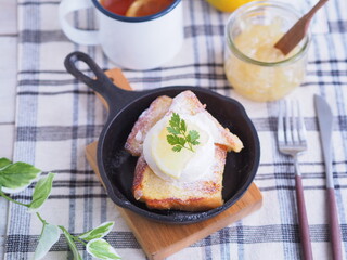 レモンのフレンチトーストでティータイム