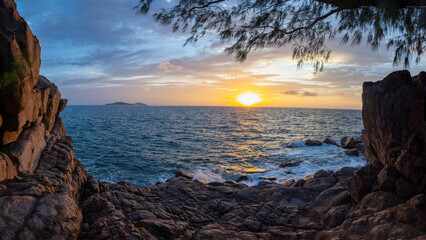 Fototapeta na wymiar Sunset view of the Indian Ocean from Pointe Ste Marie on Praslin Island in the Seychelles 