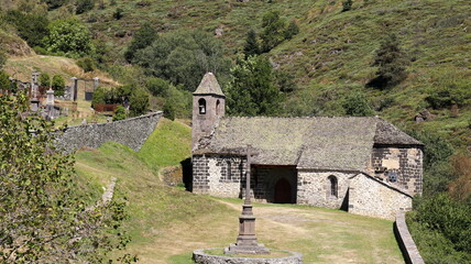 gorges de la Truyère et ruines du château d'Alleuze