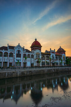 palace in the night