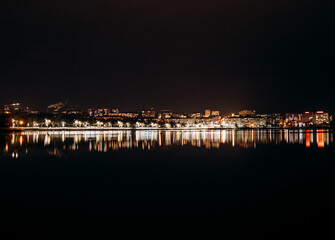 Fototapeta premium night, city, water, lights, river,