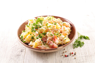 potato and salmon with cream