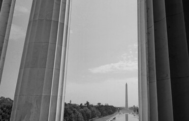 Fototapeta na wymiar View of the Washington Monument and national mall reflecting pool from Lincoln Memorial