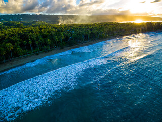 beautiful beach with a beautiful sun and views of the vegetation...