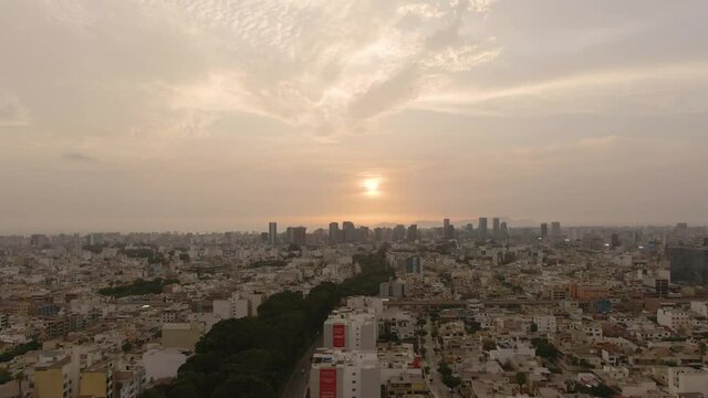 Por do sol em Lima