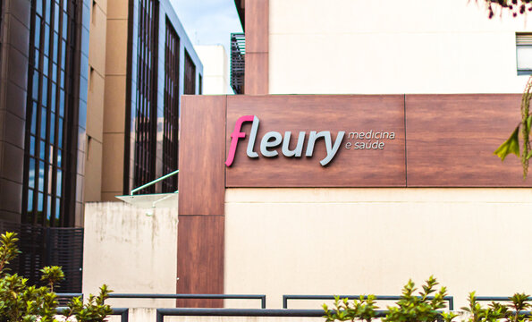 Fleury Medicina e Sa&uacute;de. Laborat&oacute;rio, Exames, Brasil. Empresa que atua na &aacute;rea de medicina diagn&oacute;stica. Empresa participante da Bolsa de Valores brasileira ( FLRY3 - FLRY4 - FLRY11).