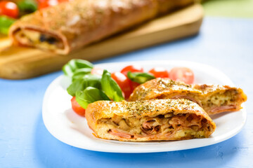 Pizza stromboli - an Italian delicacy from the USA