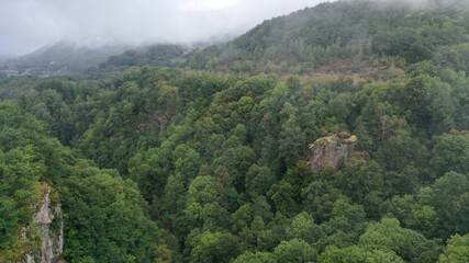 gorges du pas de la Cère dans le Cantal