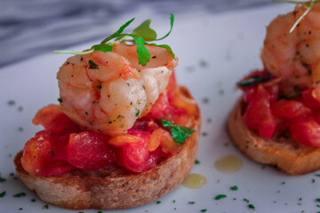 bruschetta with tomato and basil