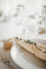 Decorated and decorated tables at the wedding.