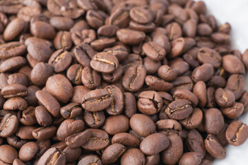 たくさんのコーヒー豆の背景素材