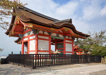 Fototapeta premium West (Sei-mon) gate at Kiyomizu-dera Temple. Kyoto. Japan