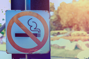 No smoking sign near the run tracking