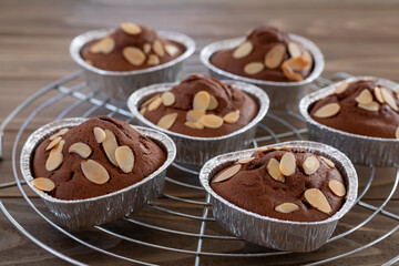 バレンタイン向け　ハート型のチョｋレートマフィン