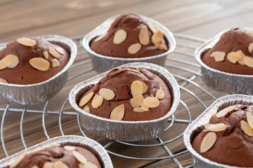 バレンタイン向け　ハート型のチョｋレートマフィン