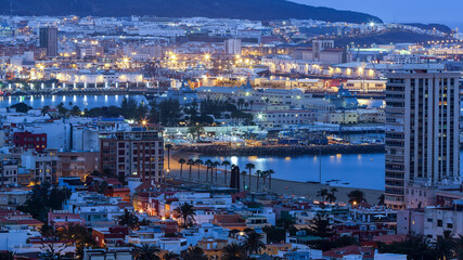 Naklejka premium Panoramic of Las Palmas city at sunset