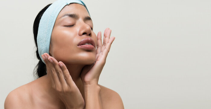 woman with very oily skin
