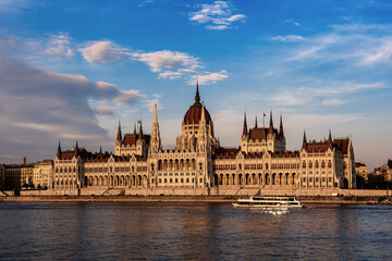 Budapest Parliament and river