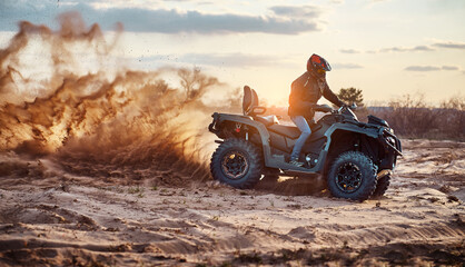 Cross-country quad bike race, extreme sports © 6okean