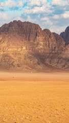 Fototapeta na wymiar Desert rock 