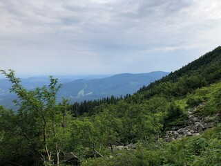 Zdjęcia prezentujące widoki g&oacute;rskie.