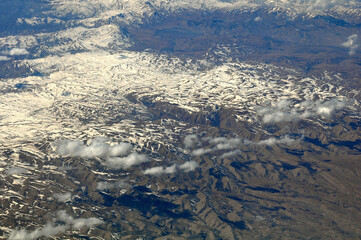 Mountains from a bird's-eye view 