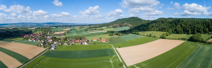 Luftaufnahme von einer ländlichen Gegend in Niedersachsen, Deutschland