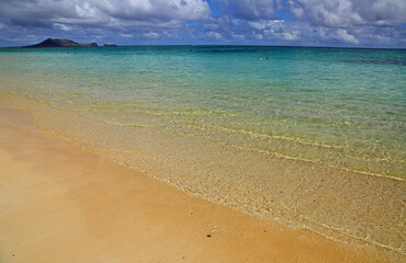 Golden Lanikai Beach - Oahu, Hawaii