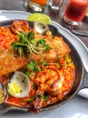 fried shrimp with lemon