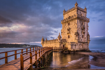 
Torre de Belém bei Sonnenaufgang