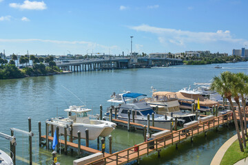 Boats parked at the dock along the intracoastal waterway in St Petersburg / Clearwater in Florida