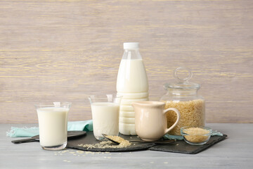 Obraz na płótnie Canvas Healthy rice milk on table