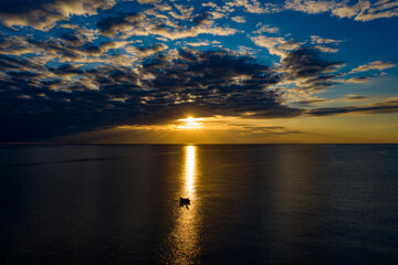 Sonnenuntergang über dem Meer