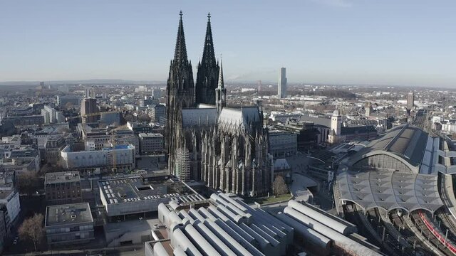 Panorama Luftaufnahmen Koeln Stadt Dom Gross St. Martin Rohdaten D-Log H.265 10Bit 2.7K 50f/s