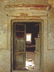 abandoned royal buildings