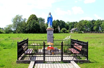 Tuchla , Czerniawka , Charytany , Piaski © woodyd