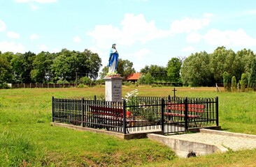 Tuchla , Czerniawka , Charytany , Piaski © woodyd