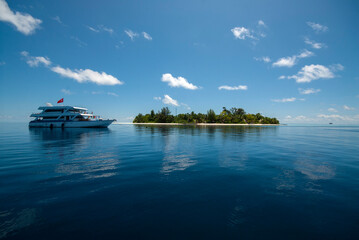 Fototapeta na wymiar eautiful tropical Maldives resort hotel and island with beach and sea...