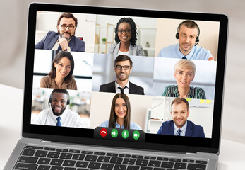 Closeup Of Laptop Screen With Business People Having Online Meeting - obrazy, fototapety, plakaty