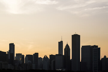Fototapeta na wymiar Beautiful Chicago skyline at sunrise